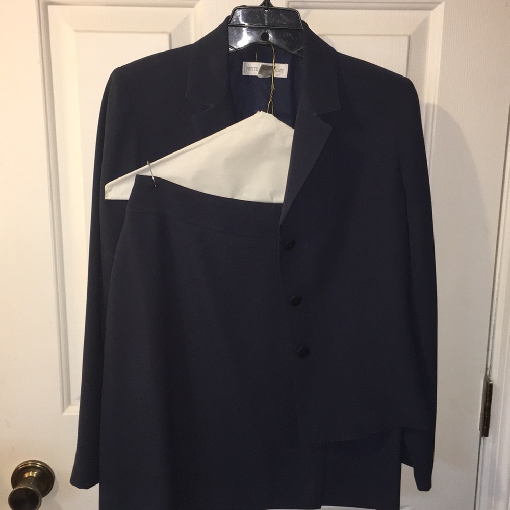 Petite Sophisticate Suit (2 pc)